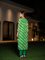 Yufta Green Leheriya Print Poly Georgette Straight Suit Set | Grocsy