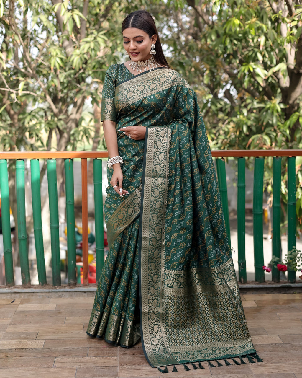 Lorenvalley Premium Bandhej Patola Silk Sarees with kanchi Borders and Contrast Zari Weaving borders Saree - Green | Grocsy