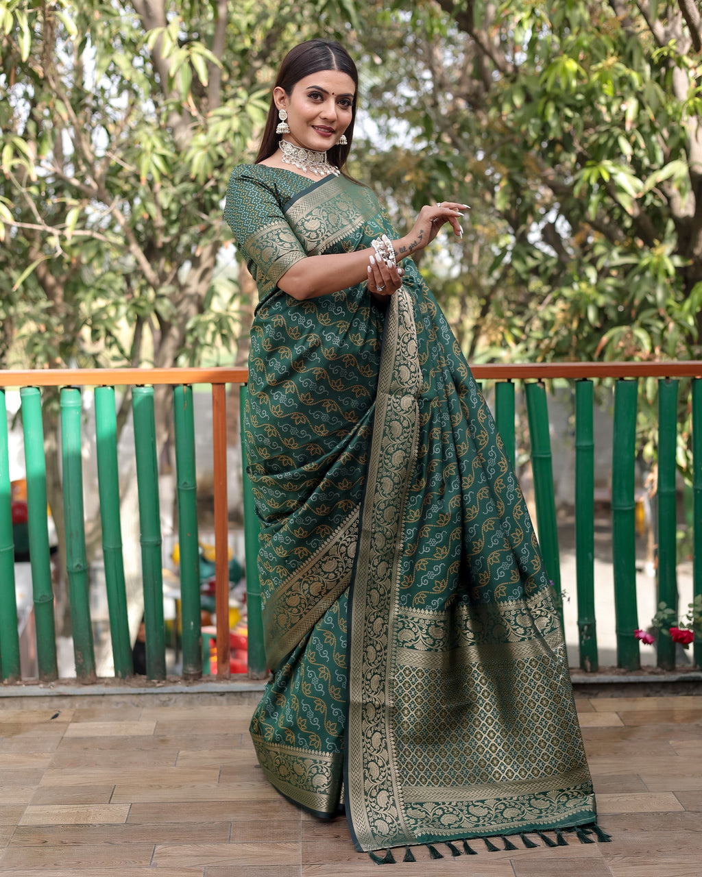 Lorenvalley Premium Bandhej Patola Silk Sarees with kanchi Borders and Contrast Zari Weaving borders Saree - Green | Grocsy