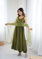 Lorenvalley Fashion Green Pure Romansilk Chanderi Fabric Yoke Fancy Lace Work Anarkali Kurta Pant With Dupatta Set | Grocsy