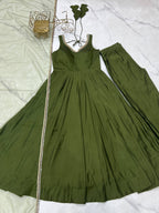 Lorenvalley Fashion Green Pure Romansilk Chanderi Fabric Yoke Fancy Lace Work Anarkali Kurta Pant With Dupatta Set | Grocsy