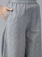 Yufta Grey Floral Printed Kurta Dupatta Set | Grocsy