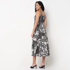 Pimu Square-Neck Maxi Dress with Graphic Print-Green | Grocsy