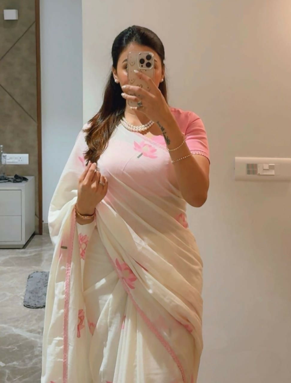 Prime Volt Women's Cream Floral Digital Print Soft Linen Saree With Lace Border & Blouse | Grocsy