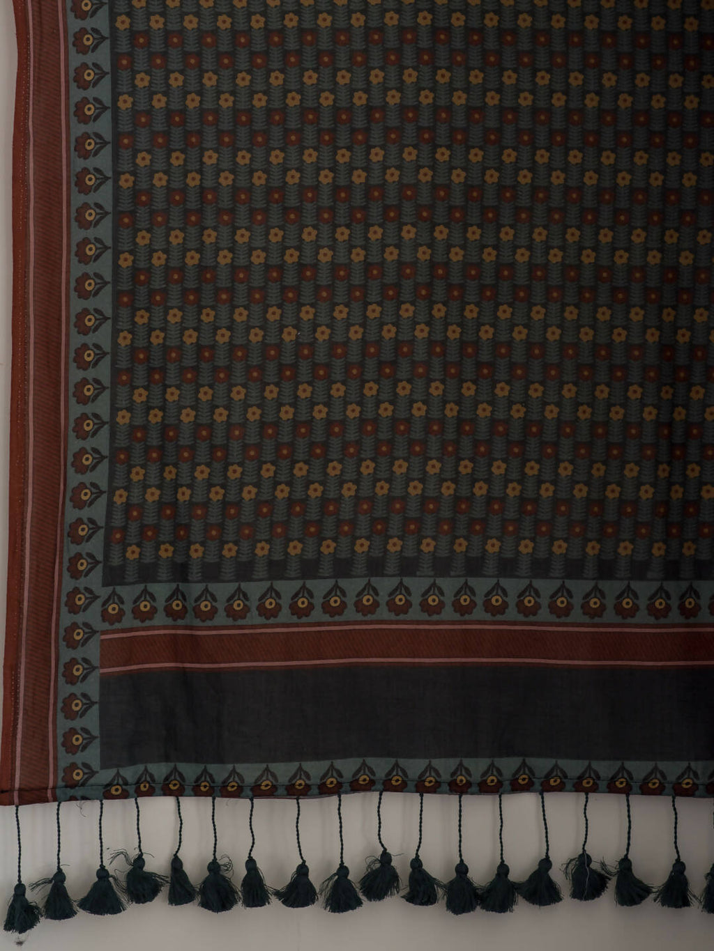 Suta Green Woven Design Pure Cotton Saree | Grocsy