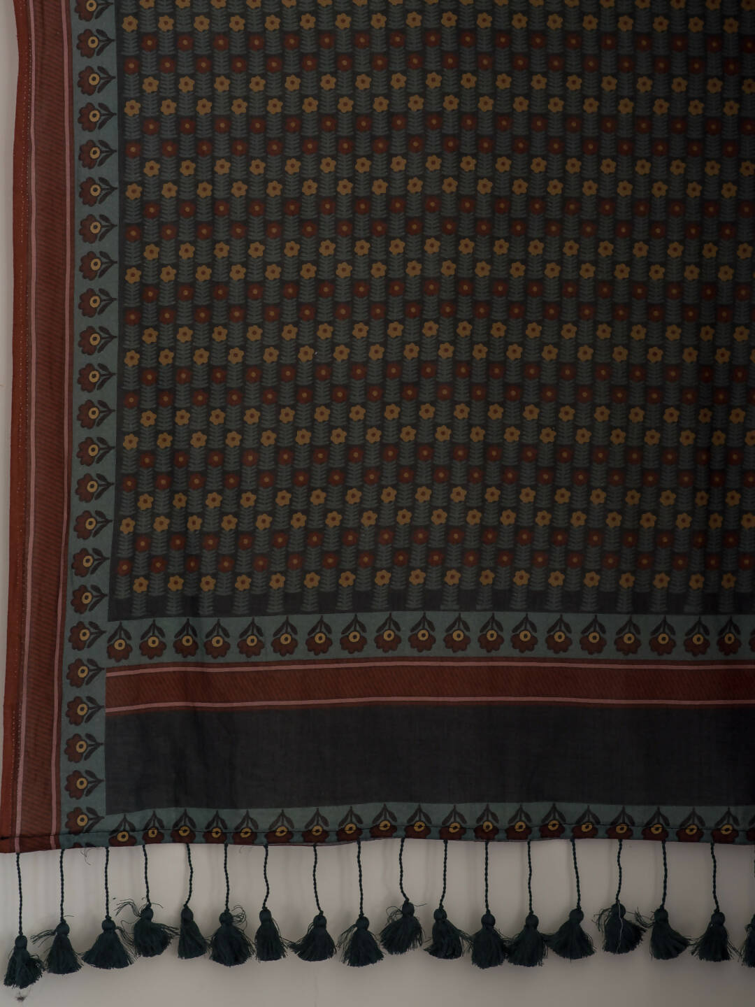 Suta Green Woven Design Pure Cotton Saree | Grocsy