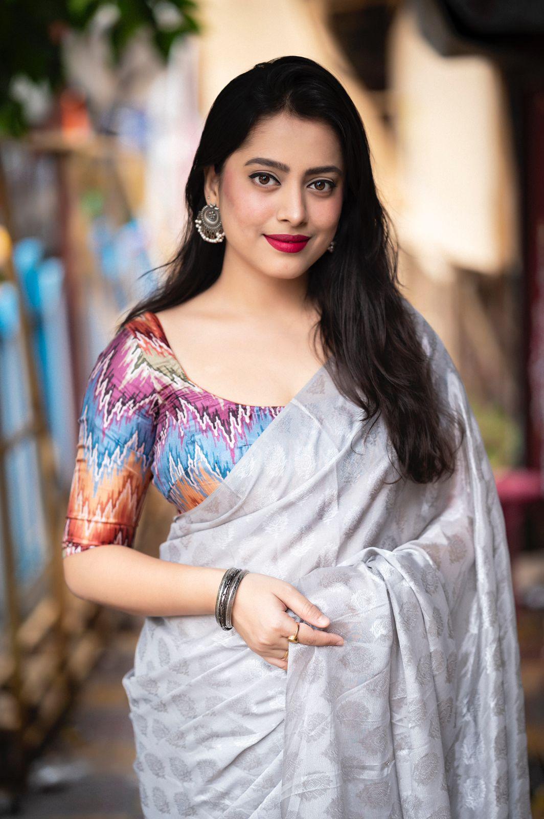 Grey Poly Crepe Ethnic Motifs Saree with Unstitched Blouse - A2M | Grocsy