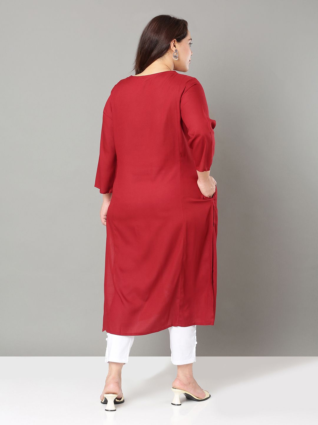 Sztori Plus Size Floral Yoke Design Thread Work Straight Kurta | Grocsy