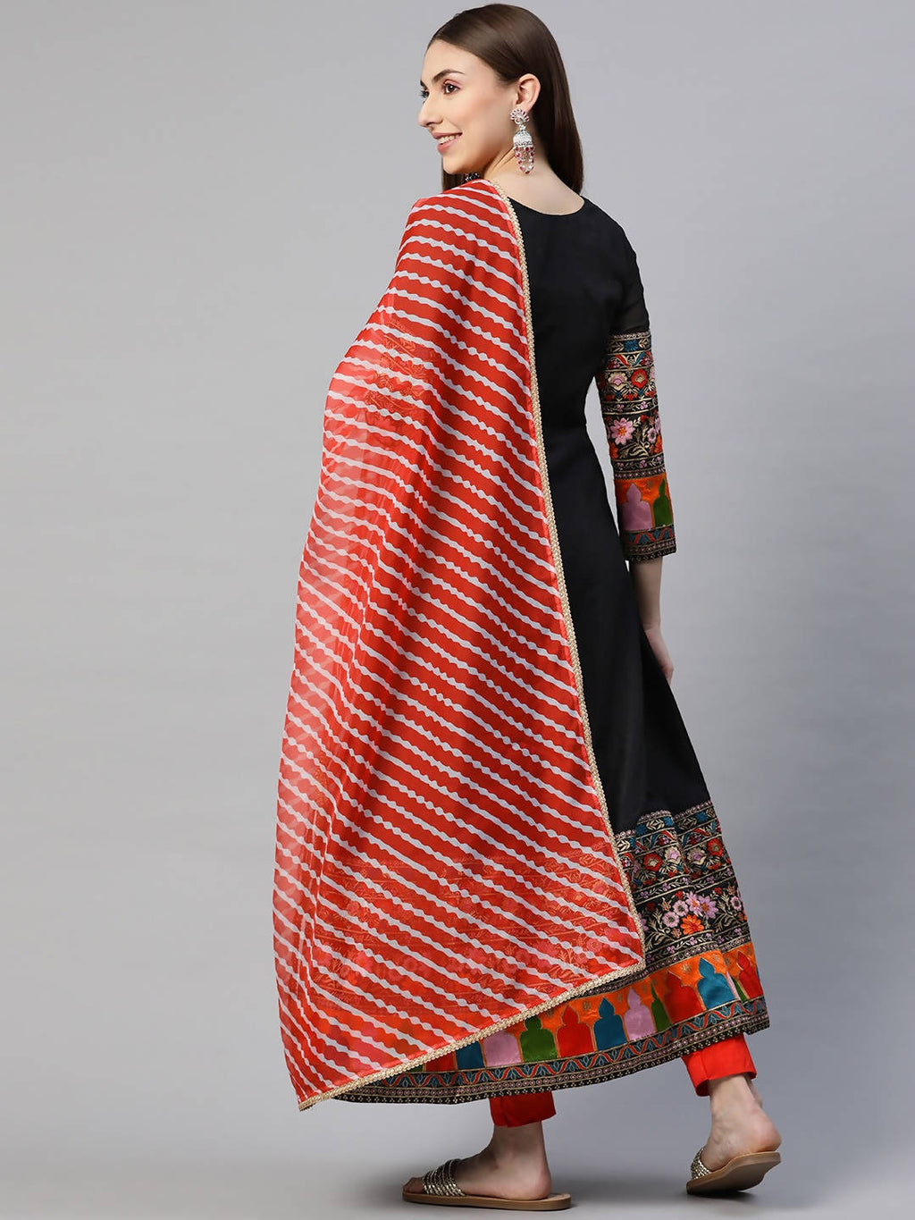 Myshka Multicolor Solid 3/4 Sleeve Sweetheart Neck Anarkali Gown With Dupatta | Grocsy