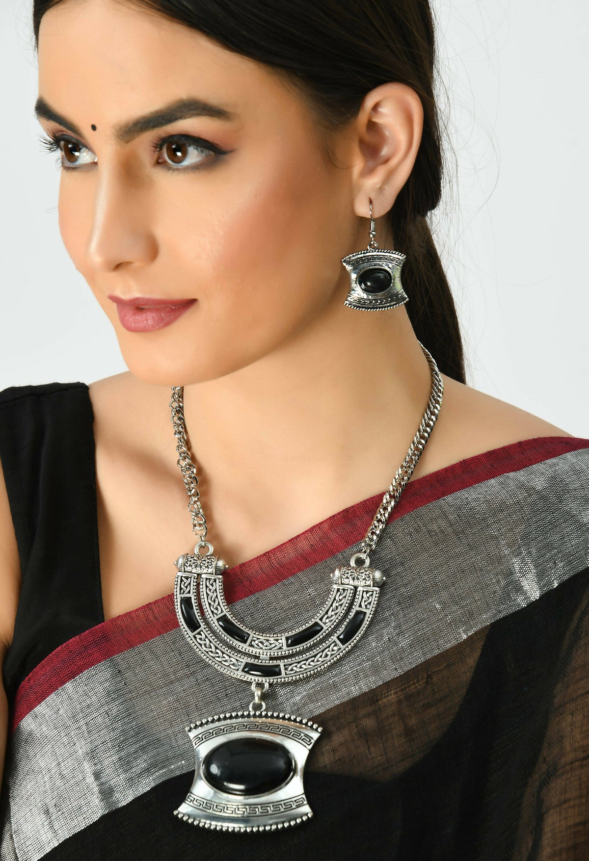 Mominos Fashion Johar Kamal Oxidised Silver-Plated Stone Work Long Necklace Handicraft | Grocsy