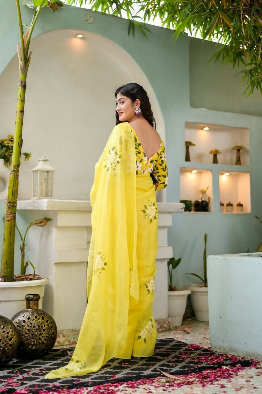 Exclusive Collection Beautiful Yellow Pure Cotton Hand Print Handloom Saree With Running Blouse Piece | Grocsy