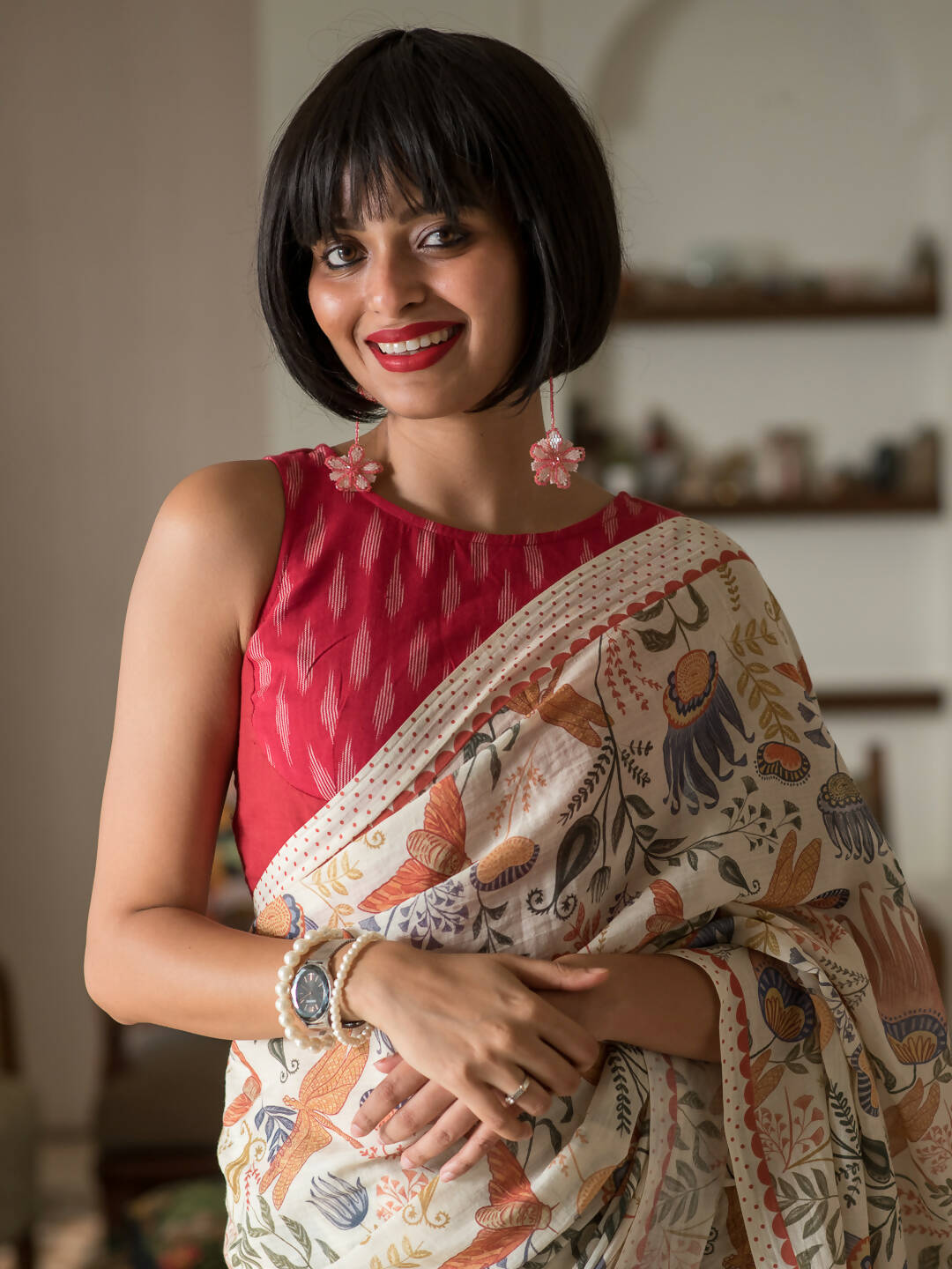 Suta Beige Floral Pure Cotton Saree | Grocsy