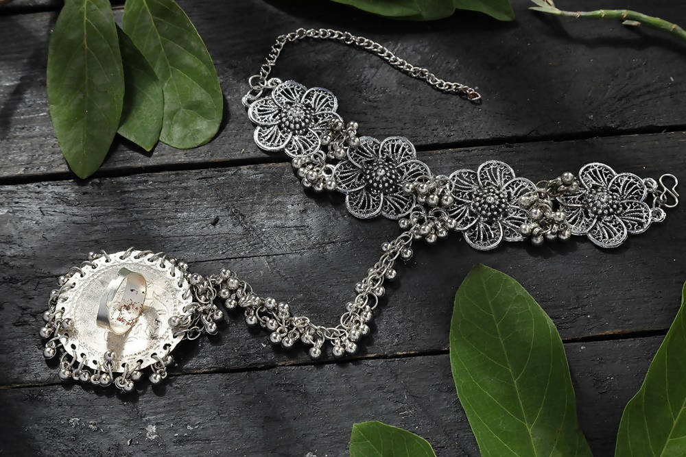 Mominos Fashion Kamal Johar Oxidised Silver-Plated Floral Design Bracelet