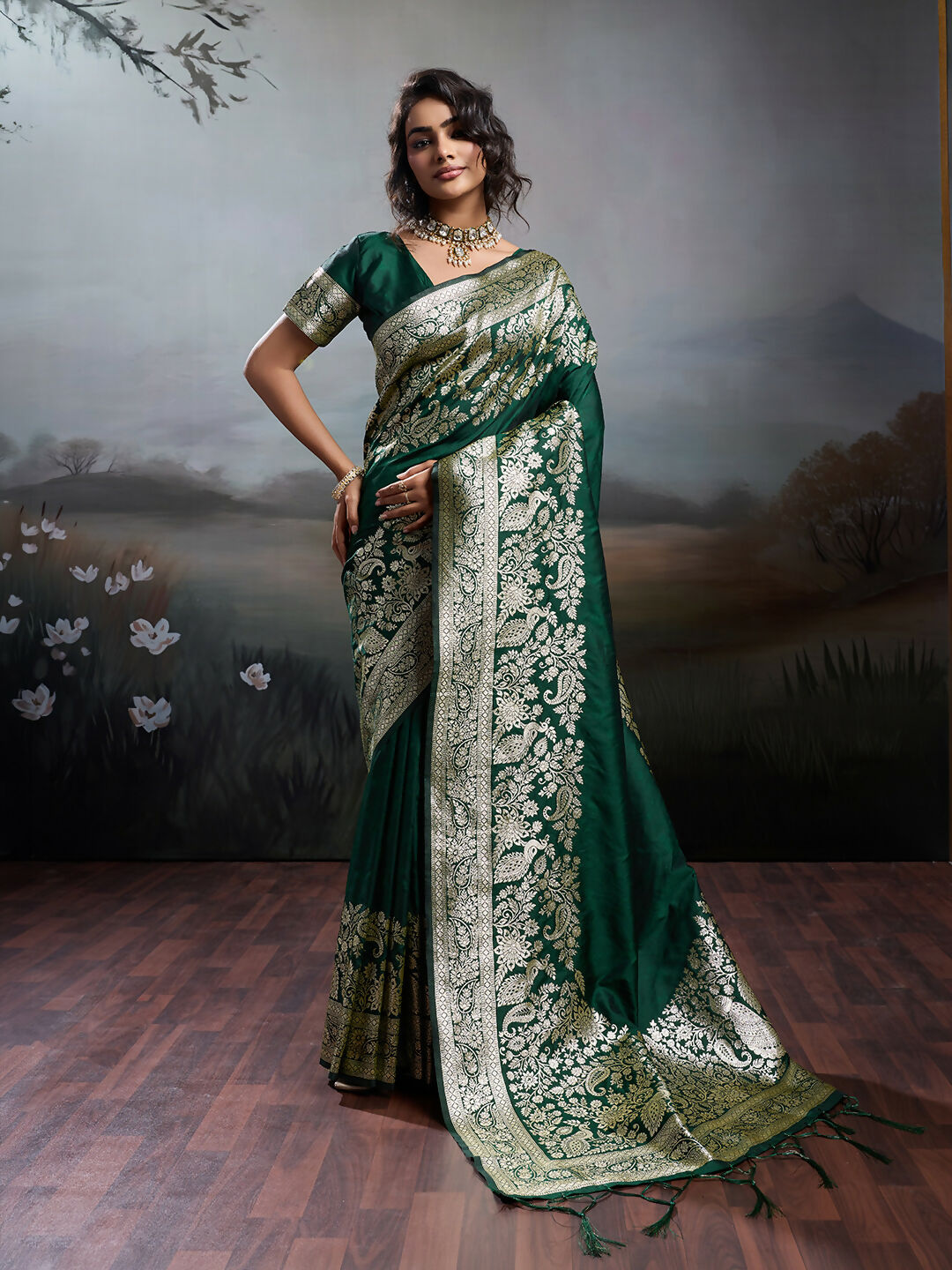Shree Shyam Fashion Dark Green Silk Blend Saree | Grocsy