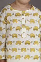 Breathables Kids Cotton Turtle Print Co-Ord Night Suit With Kurta And Pyjama – White & Yellow | Grocsy