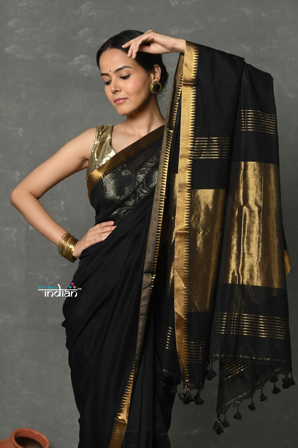 Very Much Indian Designed by VMI ~ Pure High Quality Mul Cotton Handloom Saree - Black Gold | Grocsy