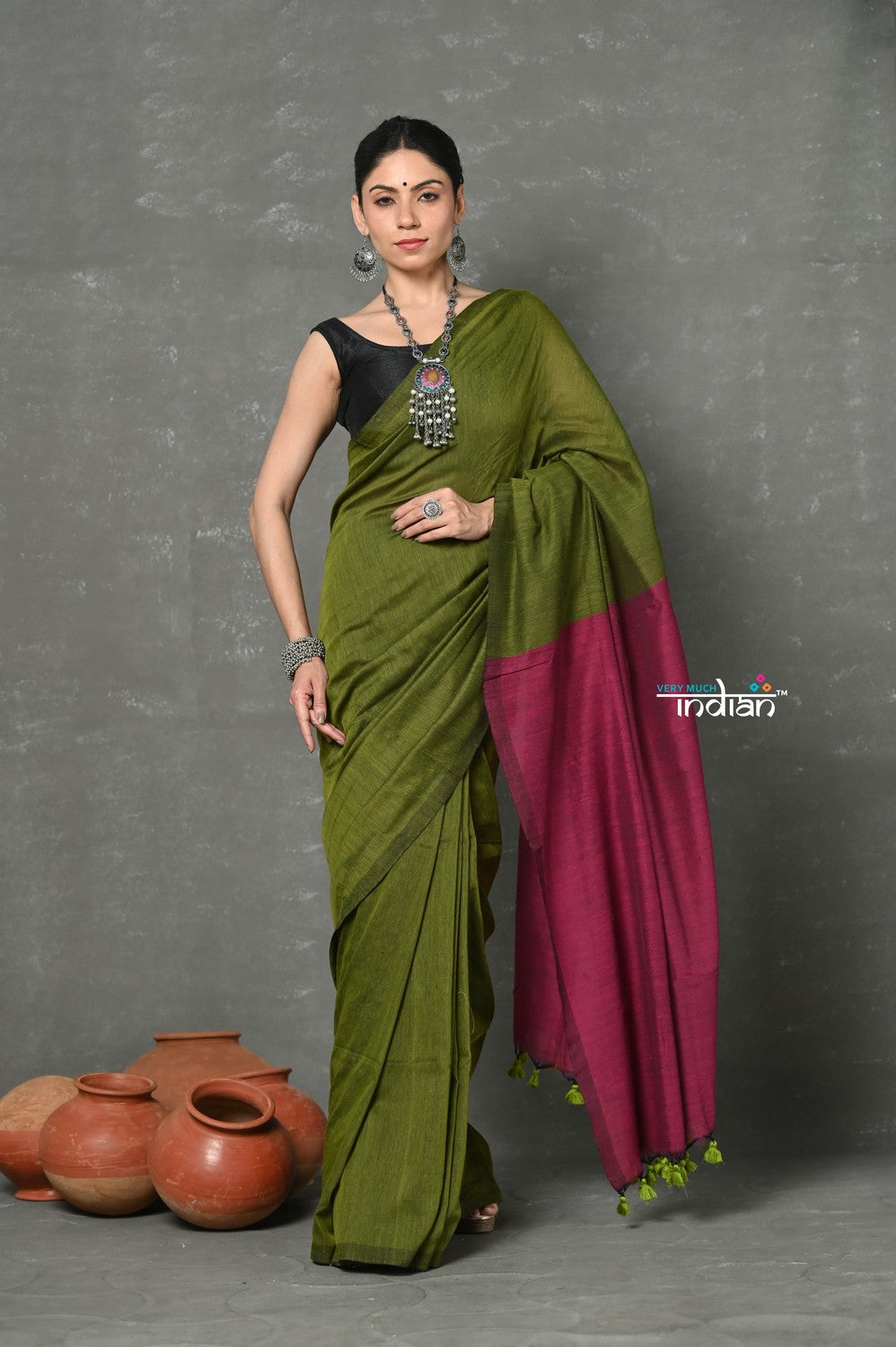 Very Much Indian Pure Mul Cotton Handloom Saree - Mehendi Green | Grocsy