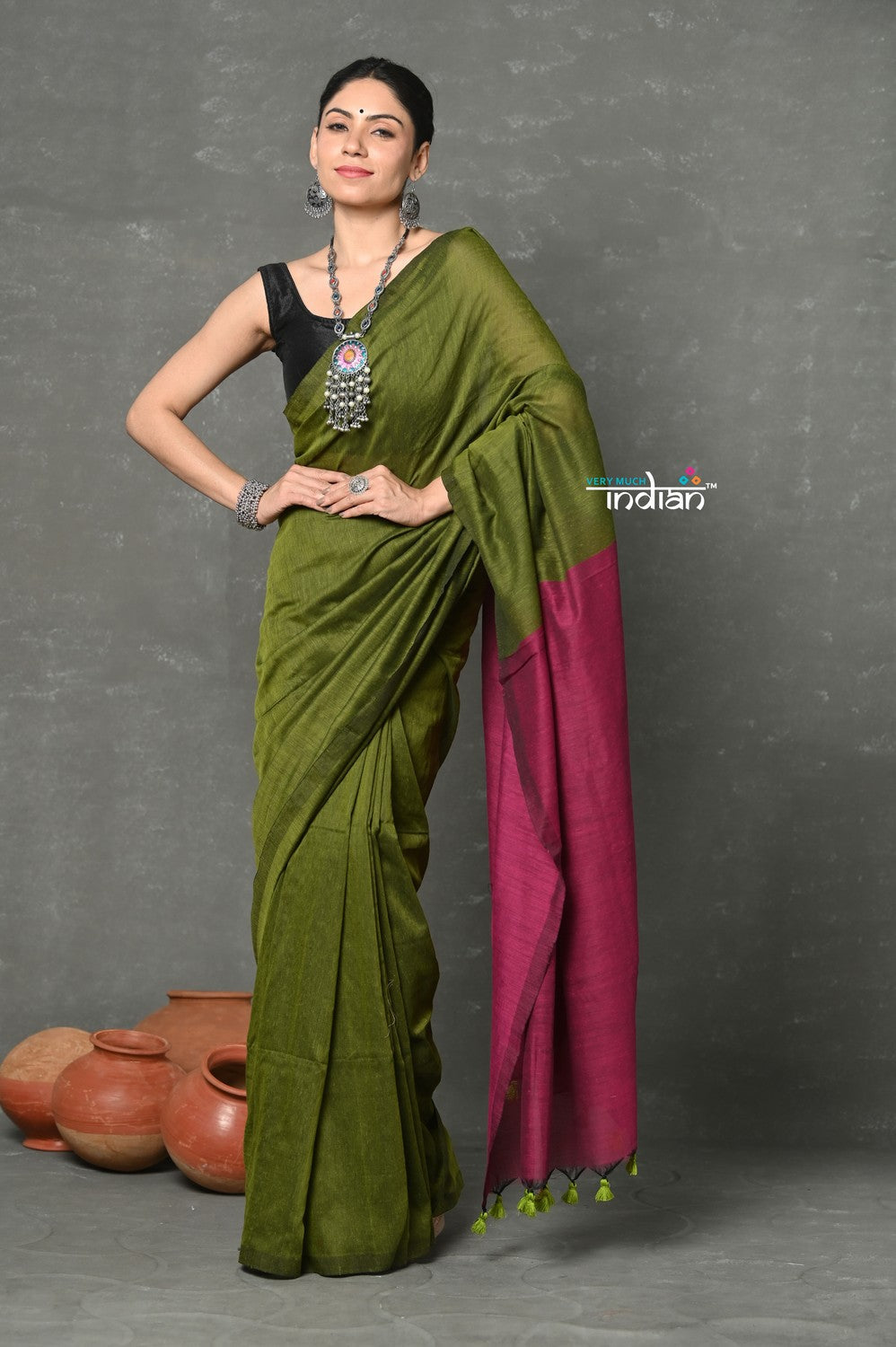 Very Much Indian Pure Mul Cotton Handloom Saree - Mehendi Green | Grocsy