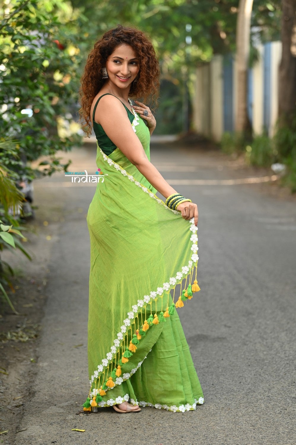 Very Much Indian Taapsee - Designer! Pure Mul Cotton Saree with Sleek Border - Leaf Green | Grocsy