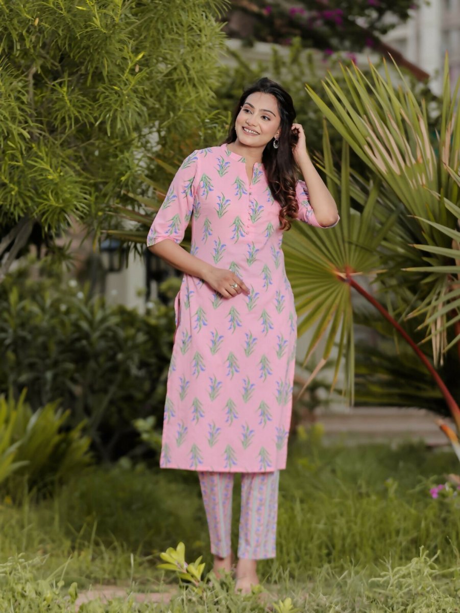 Aramya Straight Soft Cotton Floral Print Women's Kurta - Pink | Grocsy