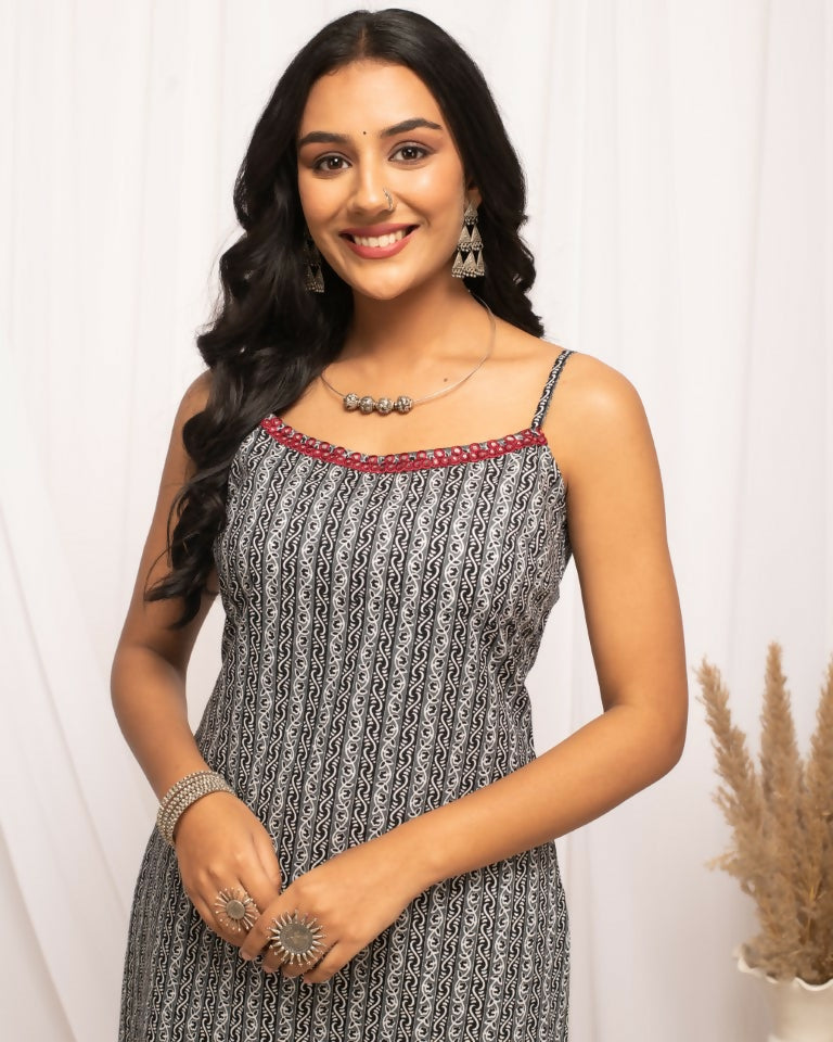 FIORRA Women's Strip Printed Black Cotton Straight Kurta | Grocsy