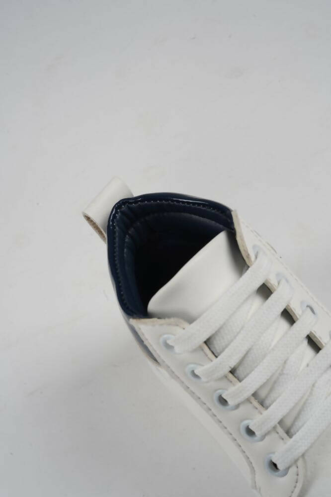 Tiny Bugs For Boys & Girls Mid Top Sneakers - White & Blue | Grocsy
