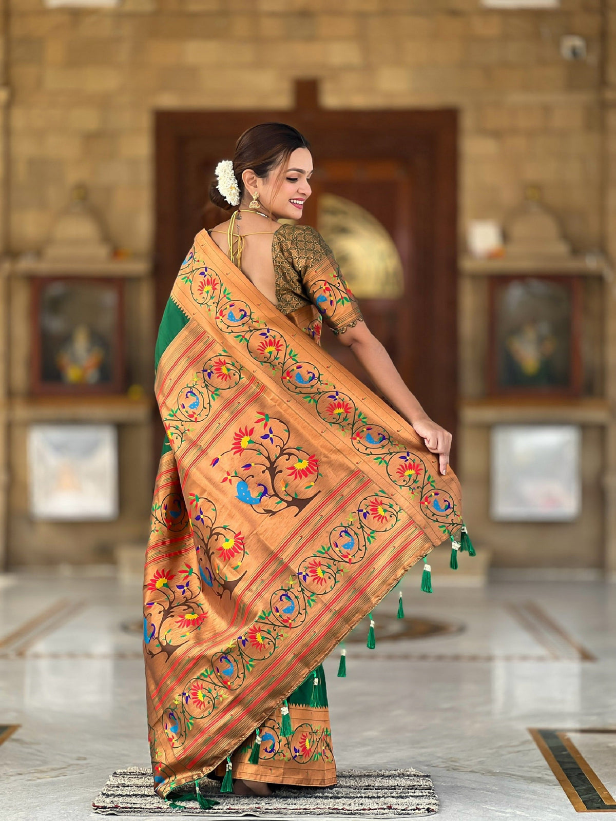 Vedant Vastram Soft Litchi Silk Paithani Jacquard Saree - Green | Grocsy
