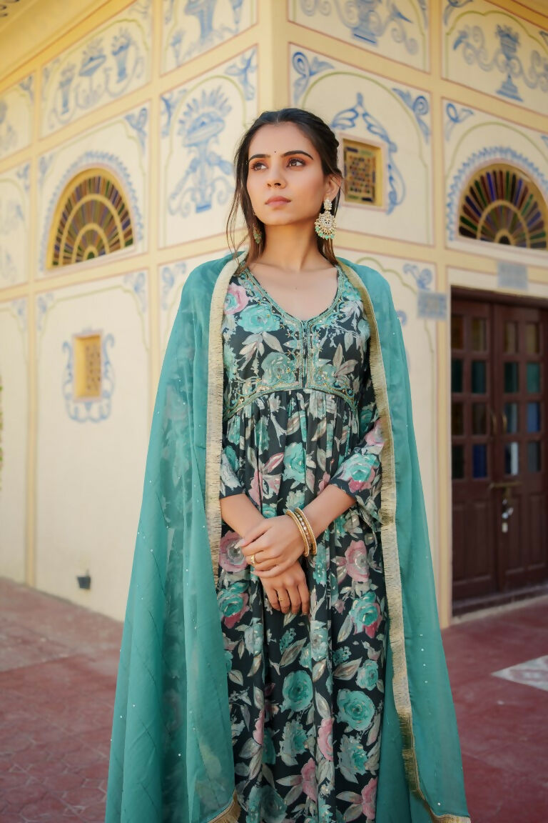 Vaasva Women Teal Muslin Embroidered Kurta, Pant & Dupatta Set | Grocsy