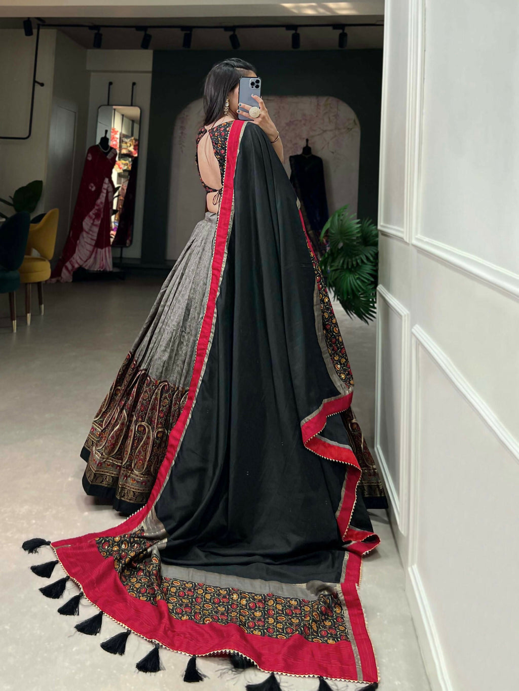 Vastranavya Kashmiri Print With Foil Print Lehenga with Unstitched Printed Blouse - Grey | Grocsy