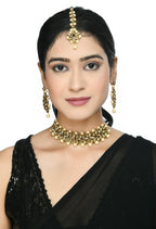 Mominos Fashion Johar Kamal Gold-Polished Brass Finish Kundan/Pearls Choker For Women (Golden) | Grocsy