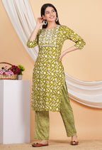 House of RP Women Rayon Dark Purple Digital Print Naira Cut Kurta, Pant & Dupatta Set | Grocsy