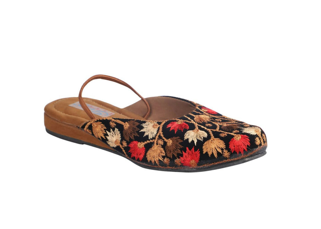 Tiny Bugs Girls Embroidered Strap Ethnic Mojaris - Black | Grocsy