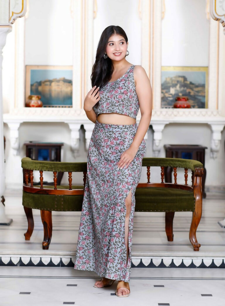 Miravan Women's Grey Floral Printed Crop Top And Skirt Co-Ord Set | Grocsy