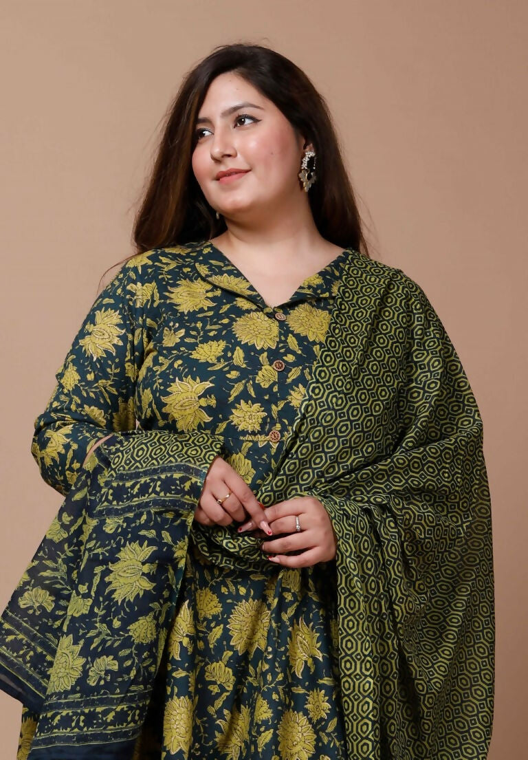 Miravan Women's Plus Size Floral Green Printed Cotton Anarkali Kurta With Dupatta | Grocsy