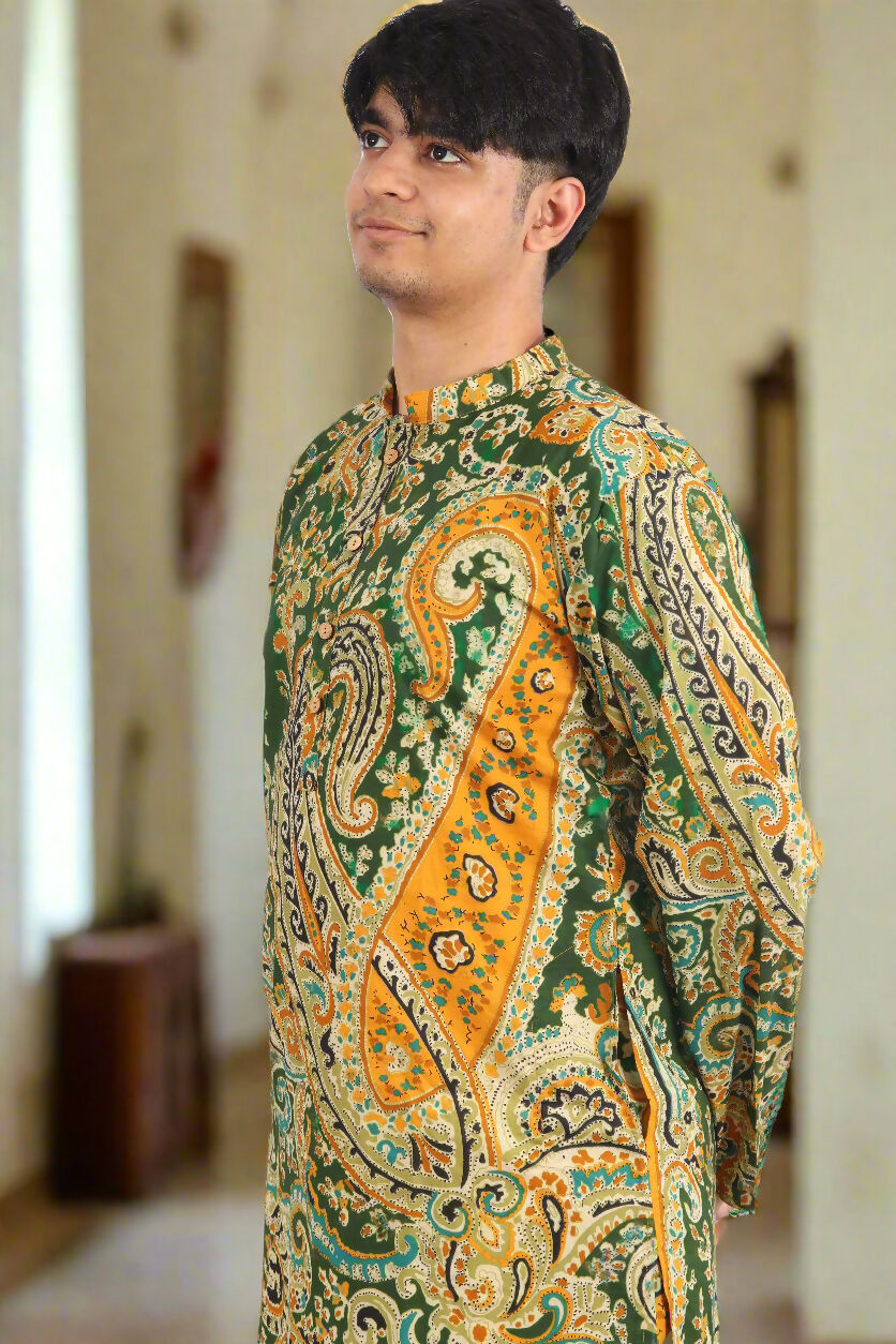 Souchii Men Green & Mustard Pure Cotton Paisley Printed Straight Kurta | Grocsy