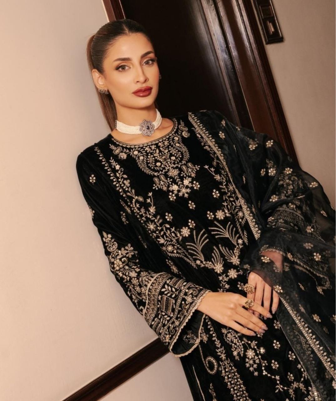 Prazu Fashion Black Chinon Silk Embroidered Salwar Suit | Grocsy