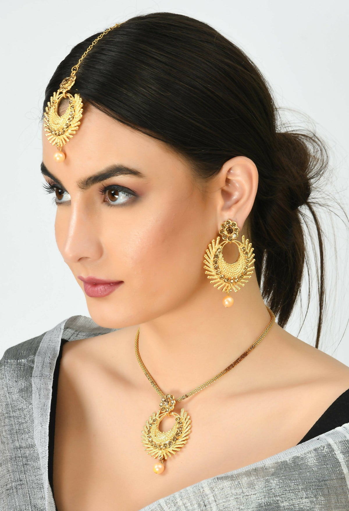 Mominos Fashion Johar Kamal Gold-Polished Brass Finish Long Necklace For Women (Golden) | Grocsy