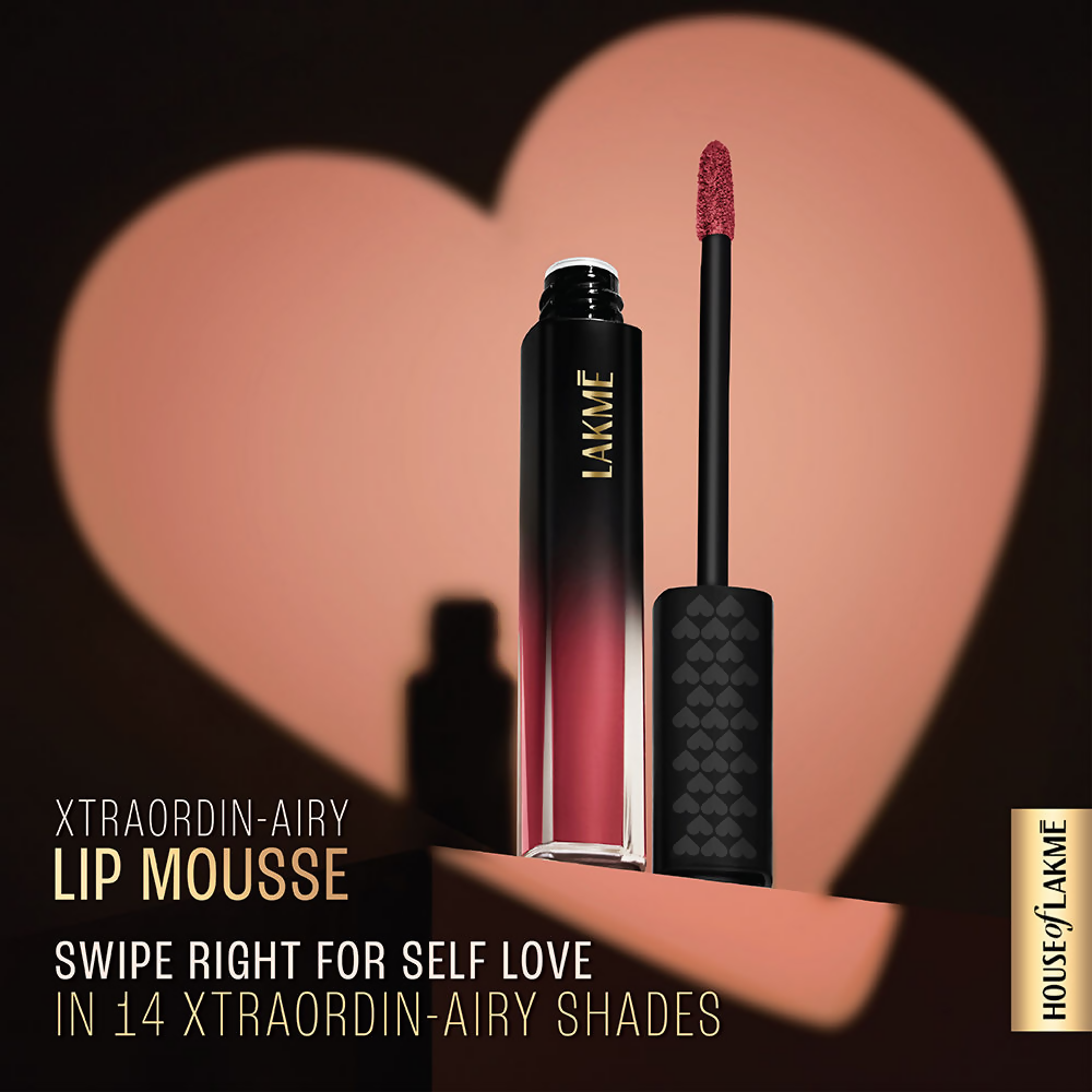 Lakme Xtraordin-Airy Velvet Matte Lip Mousse - Love Struck Red | Grocsy