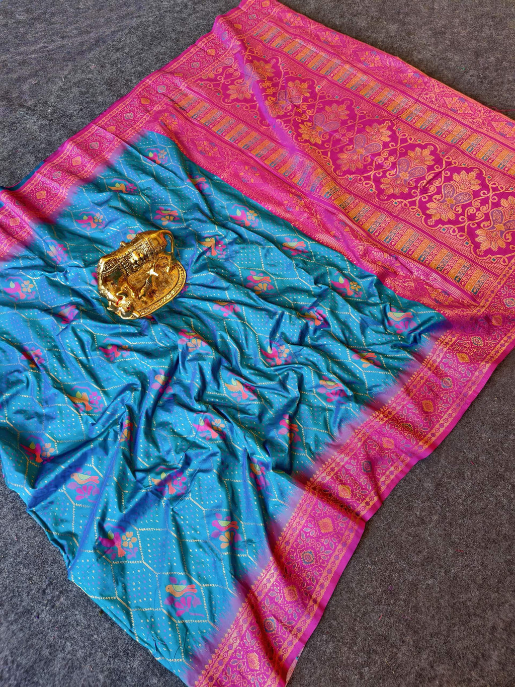 Mameraa Sarees Sky Silk Saree Featuring Elegant Traditional Motifs All Over The Saree With Contrast Blouse-Sky_Blue | Grocsy