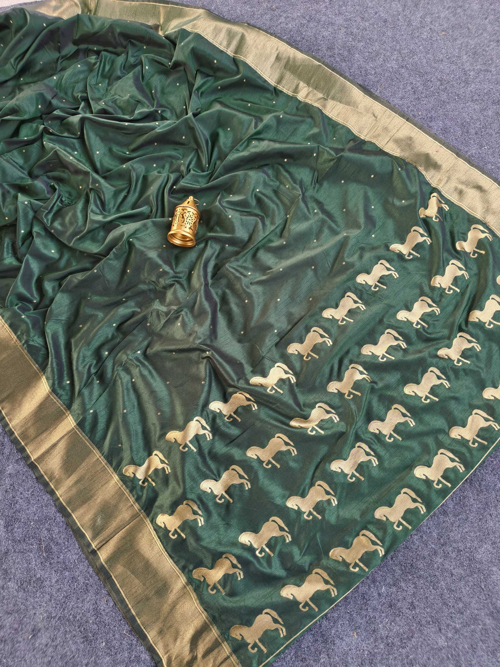 Mameraa Sarees Green Silk Blend Zari Banarasi Weaving Saree With Blouse-Green | Grocsy