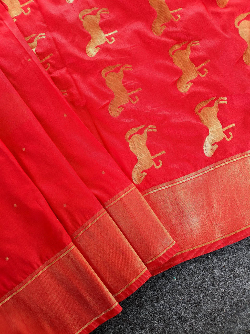Mameraa Sarees Red Silk Blend Zari Banarasi Weaving Saree With Blouse-Red | Grocsy