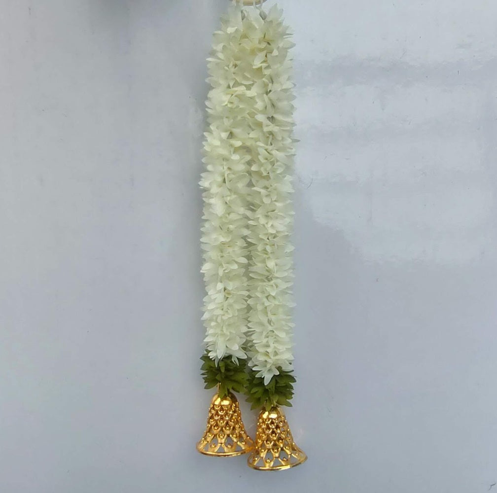White Fabric Hangings | Grocsy