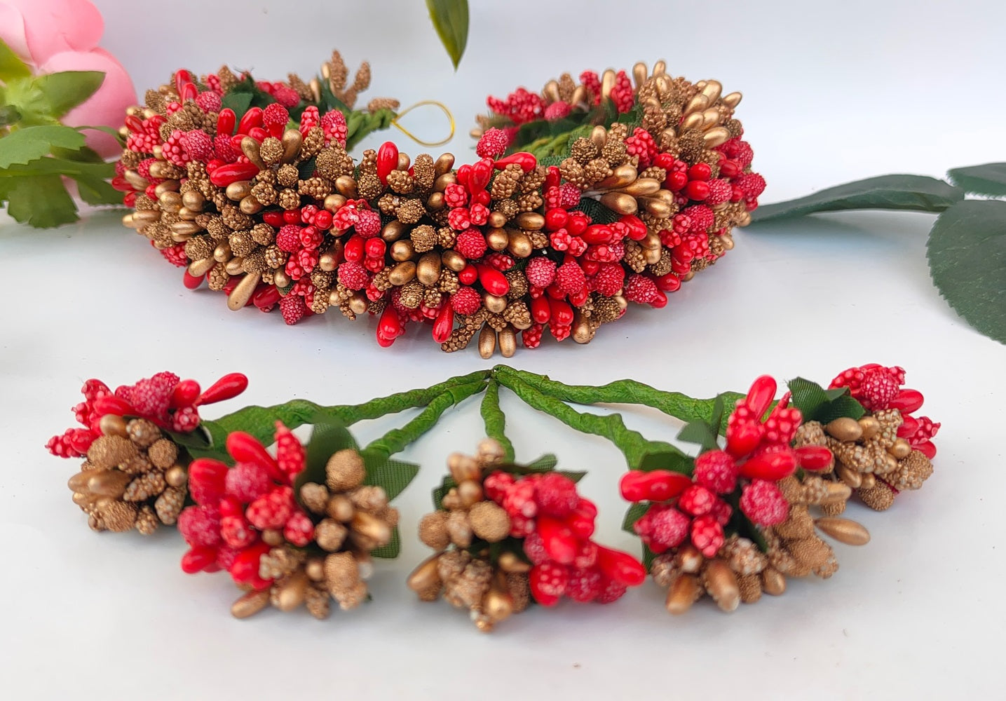 Red & Gold Bridal Hair Gajra with Brooches | Grocsy