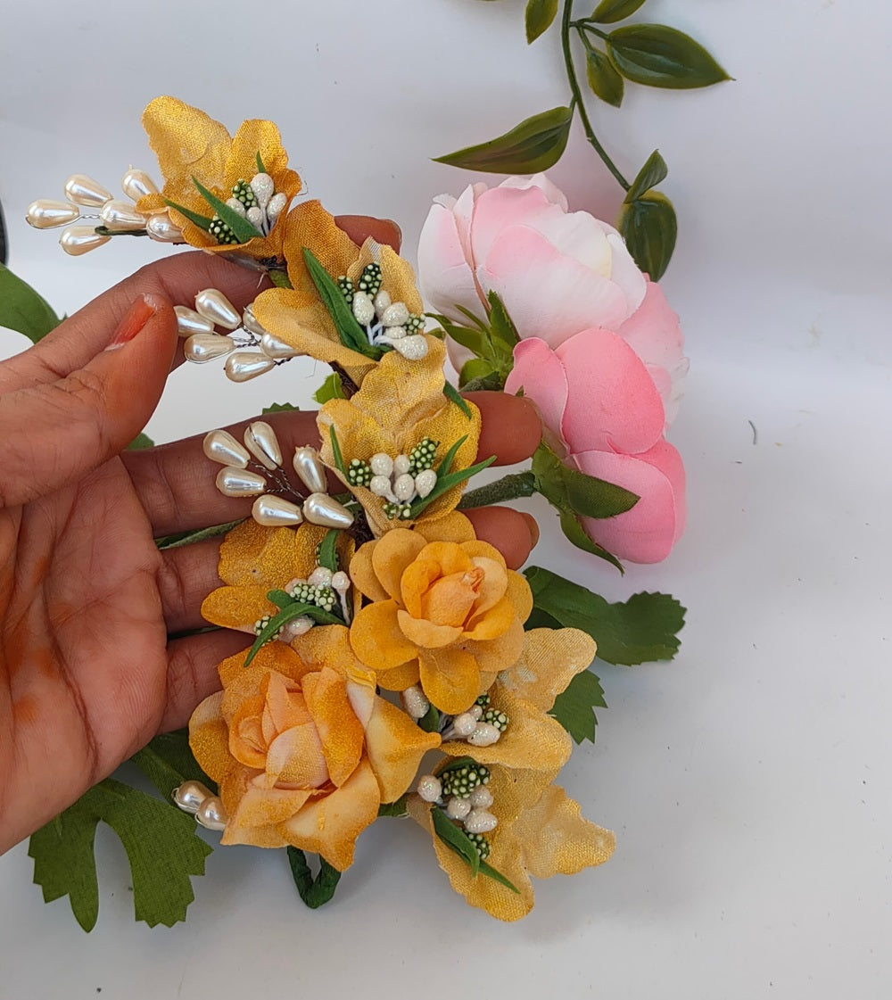 Gold Flower Brooch | Grocsy