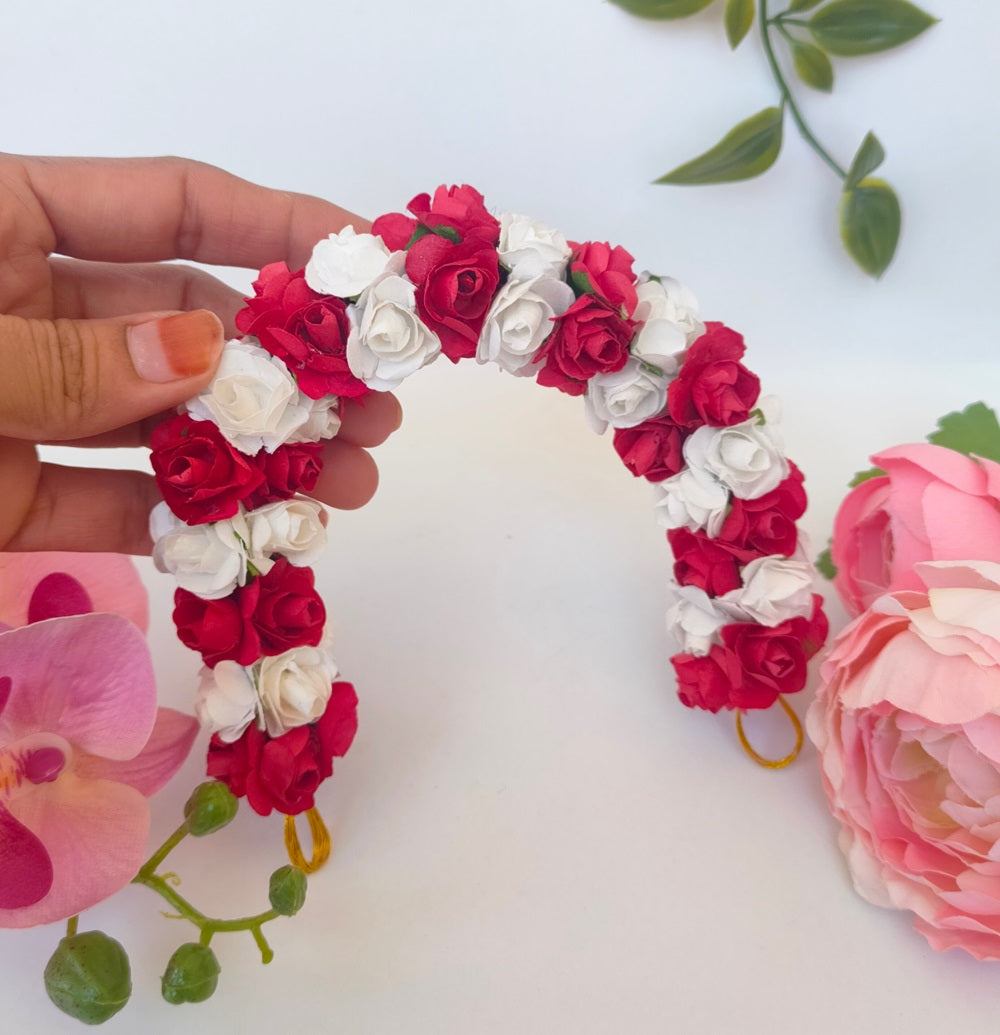 Red & White Rose Gajra | Grocsy