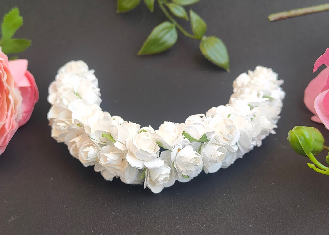White Rose Gajra | Grocsy