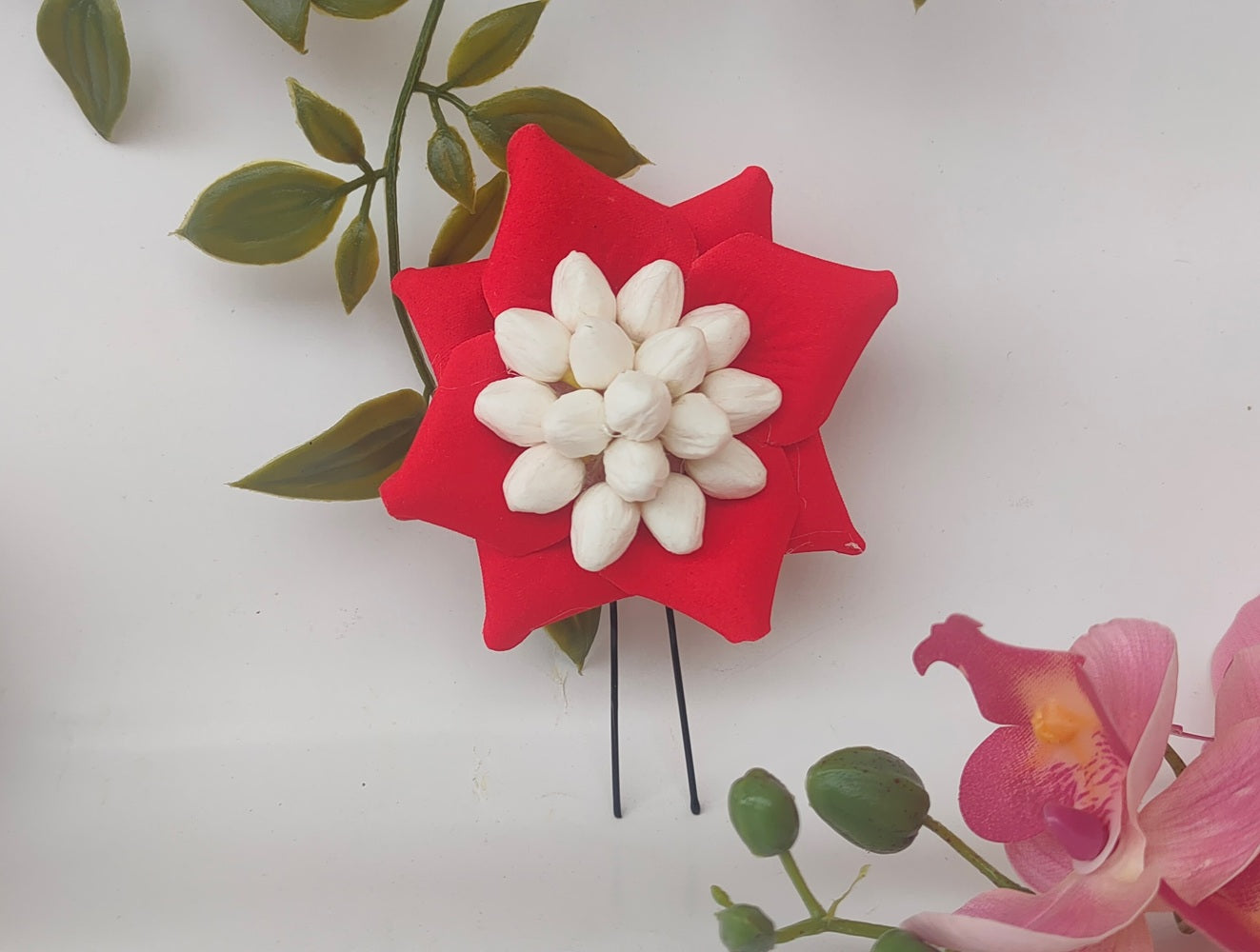 Red Petals Flower Brooch | Grocsy