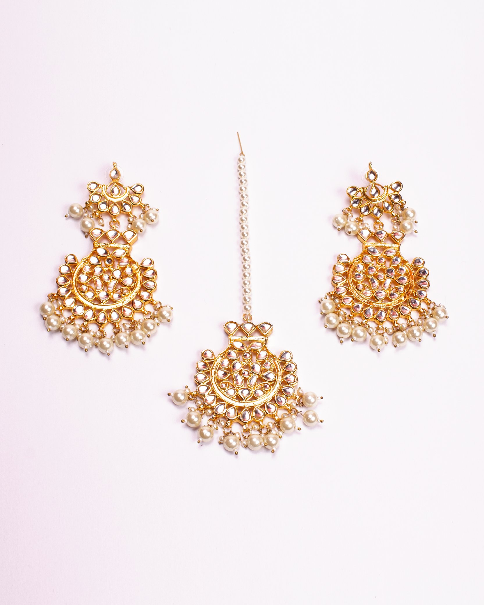 Gold-Polished Alloy Pearl And Kundan Choker Necklace Set - The Pari | Grocsy
