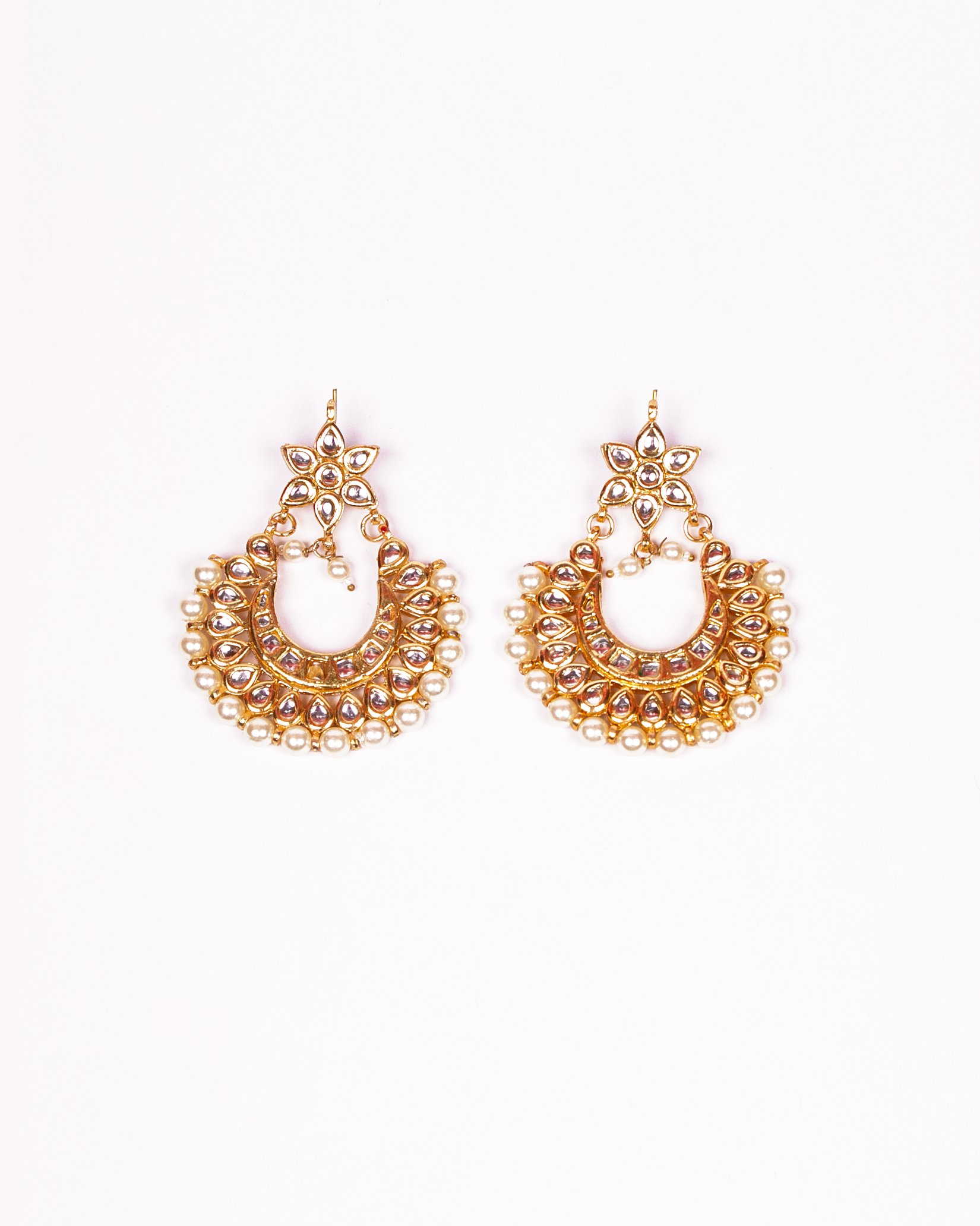 Gold-Polished Alloy Pearl And Kundan Choker Necklace Set - The Pari | Grocsy