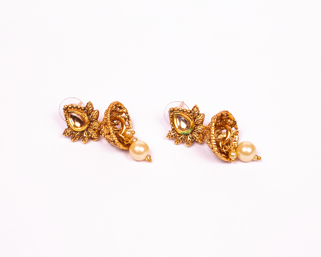 Gold-Polished Alloy Pearl And Beads Mala Pendant Set - The Pari | Grocsy